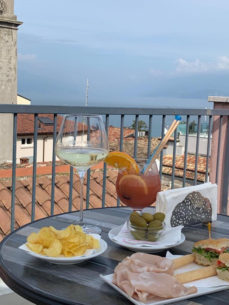 Cavallino Appartamento Desenzano del Garda